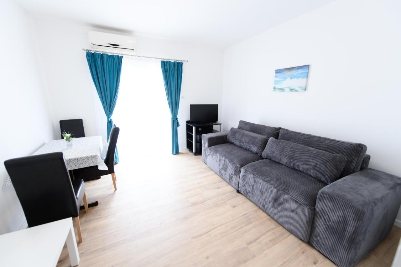 Cozy Beach Apartments Makarska Exterior photo
